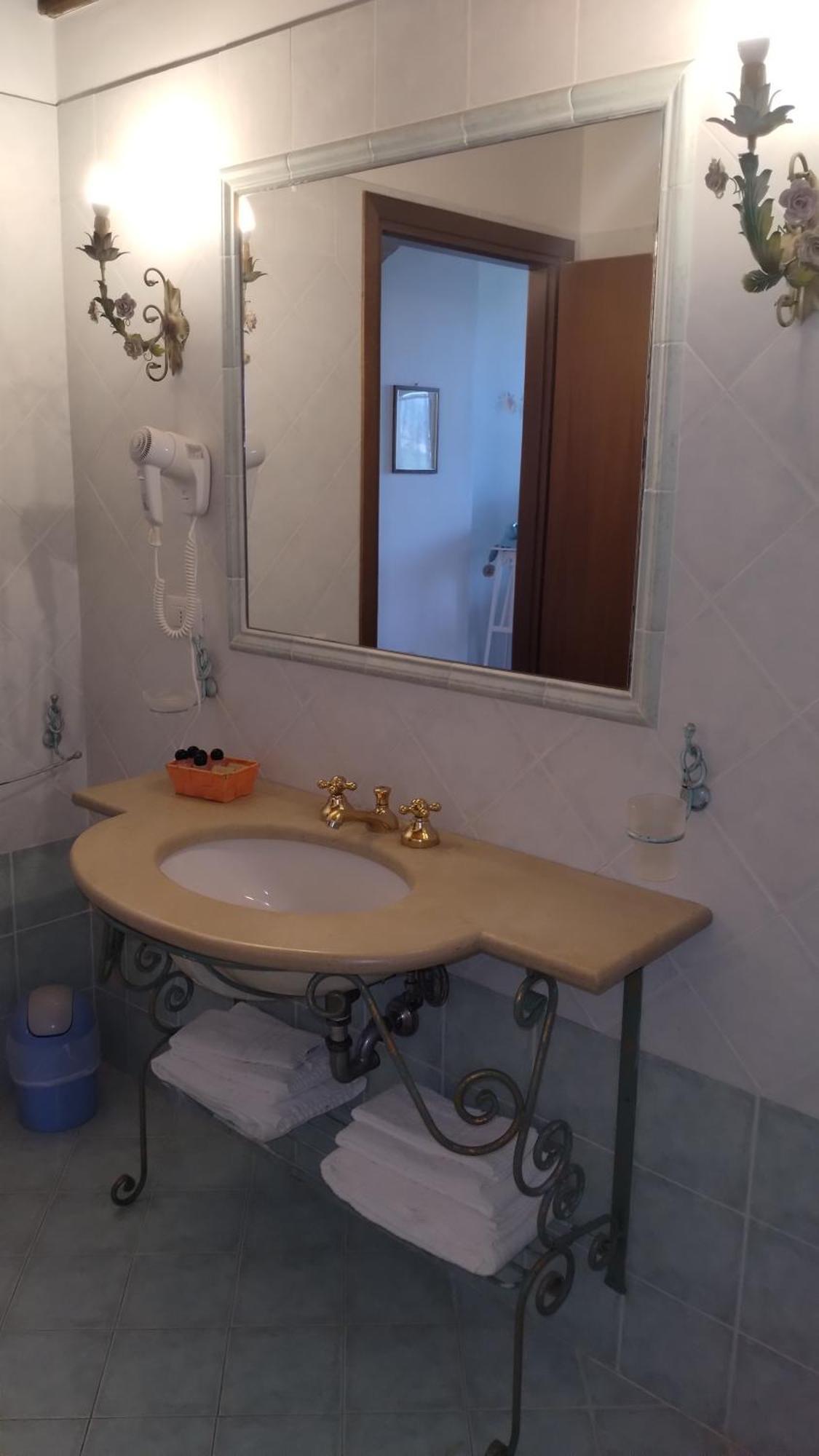 Podere Tre Cipressi Aparthotel Campiglia Marittima Exterior foto