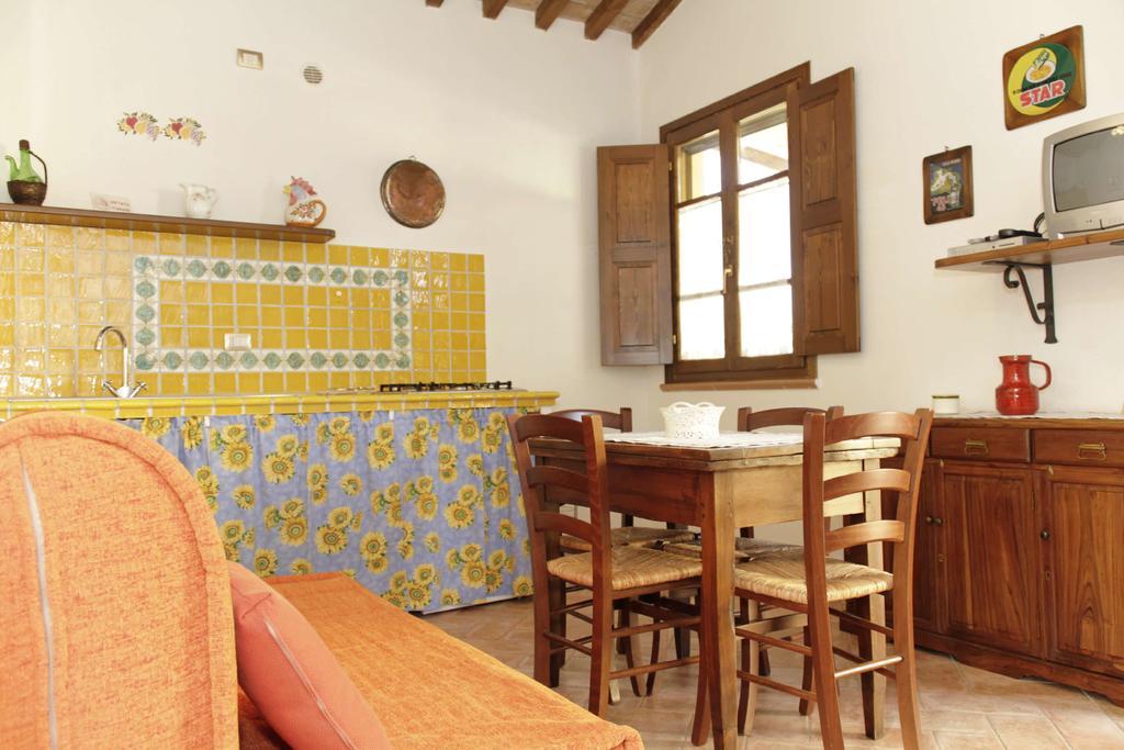 Podere Tre Cipressi Aparthotel Campiglia Marittima Exterior foto
