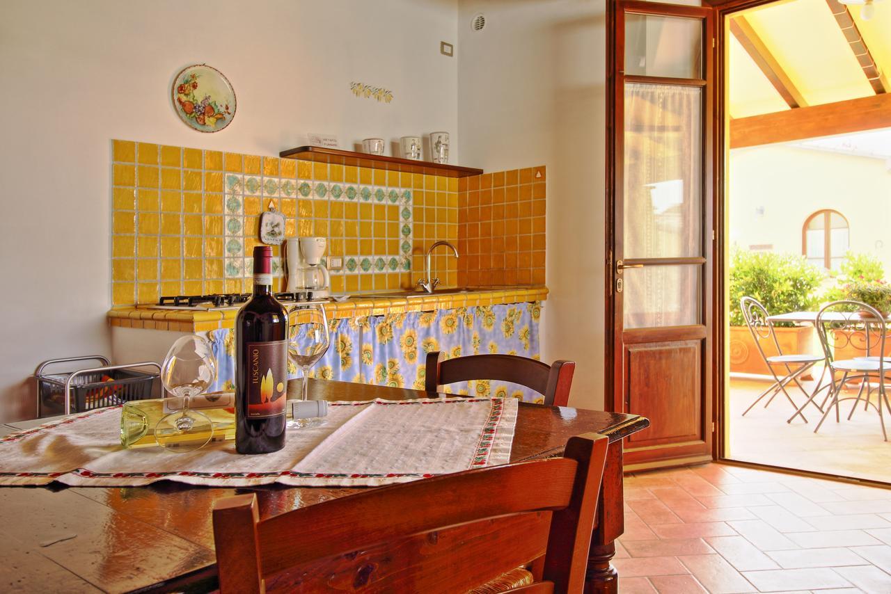 Podere Tre Cipressi Aparthotel Campiglia Marittima Exterior foto